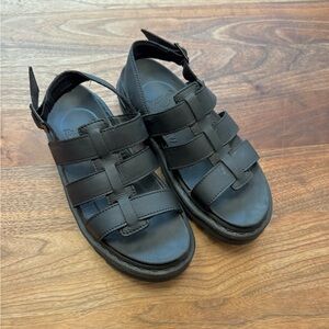 Dr. Martens Yelana Black Leather Platform Sandals Women’s Size 7 US